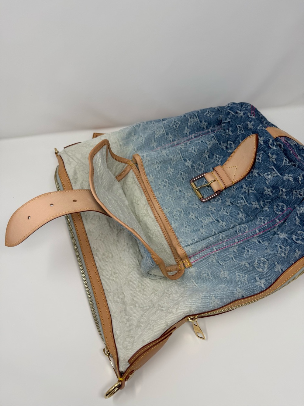 Louis Vuitton Monogram Denim Sunburst PM Blue Ombre Pink Limiter Edition - Picture 9 of 16
